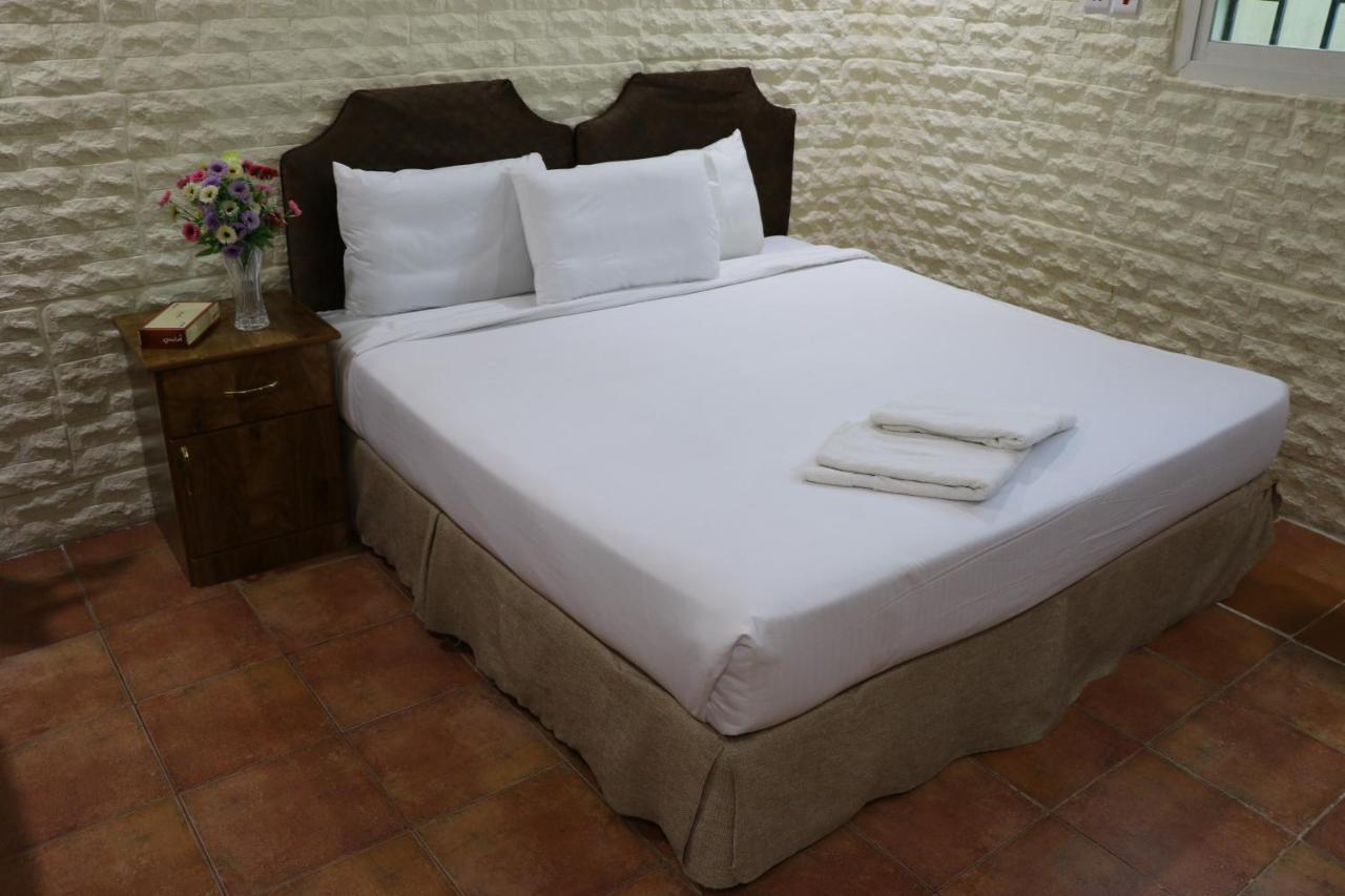 Al Alya Hotel Медина Экстерьер фото