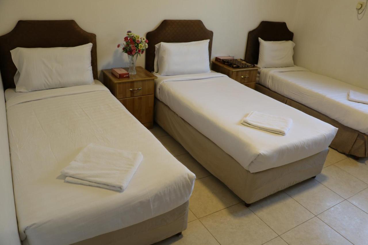 Al Alya Hotel Медина Экстерьер фото